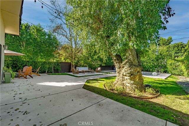 21327 Providencia, Woodland Hills, CA 91364