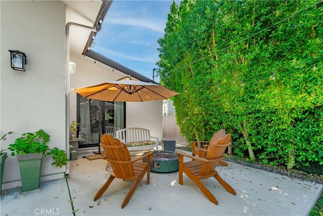 21327 Providencia, Woodland Hills, CA 91364