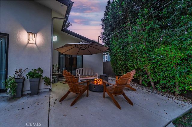 21327 Providencia, Woodland Hills, CA 91364