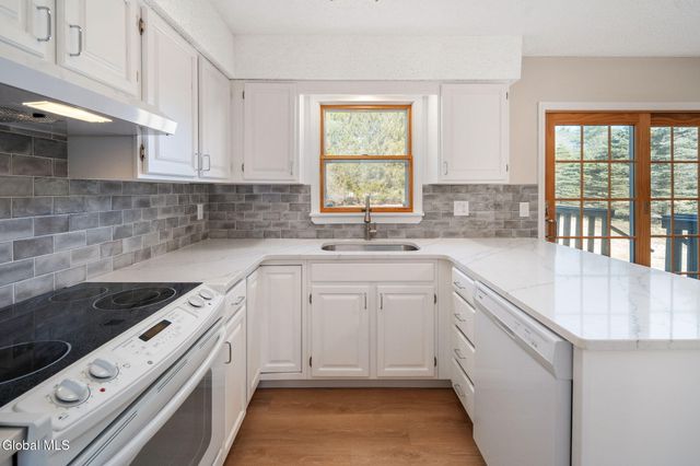 5 Norland Court, Wilton, NY 12866