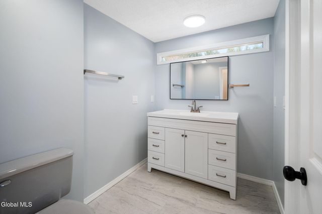 5 Norland Court, Wilton, NY 12866