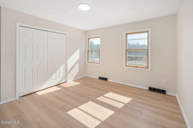 5 Norland Court, Wilton, NY 12866