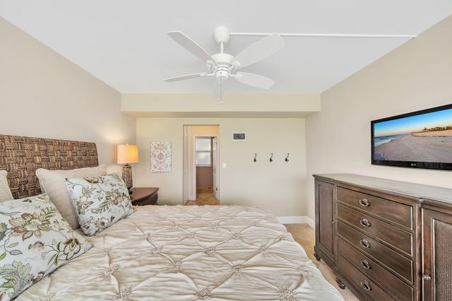 1221 Hillsboro Mile 42b, Hillsboro Beach, FL 33062