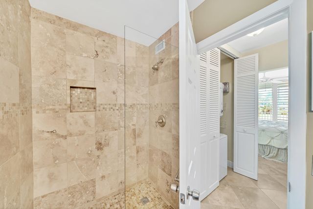 1221 Hillsboro Mile 42b, Hillsboro Beach, FL 33062