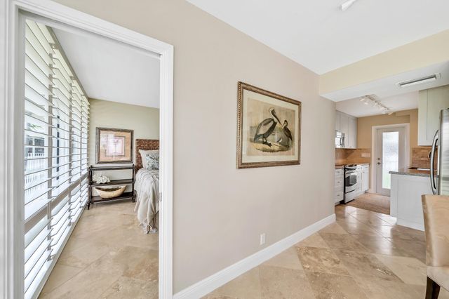 1221 Hillsboro Mile 42b, Hillsboro Beach, FL 33062