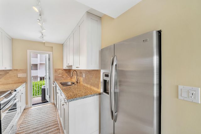 1221 Hillsboro Mile 42b, Hillsboro Beach, FL 33062