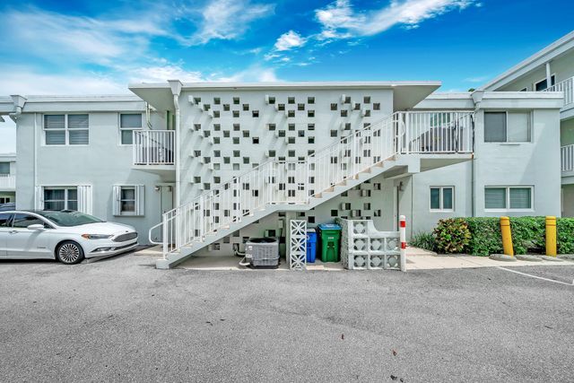 1221 Hillsboro Mile 42b, Hillsboro Beach, FL 33062