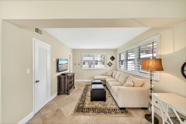 1221 Hillsboro Mile 42b, Hillsboro Beach, FL 33062