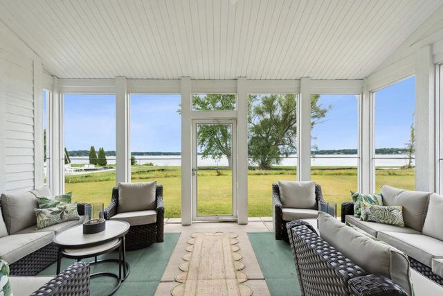 2708 Harbor COURT, Delavan, WI 53115