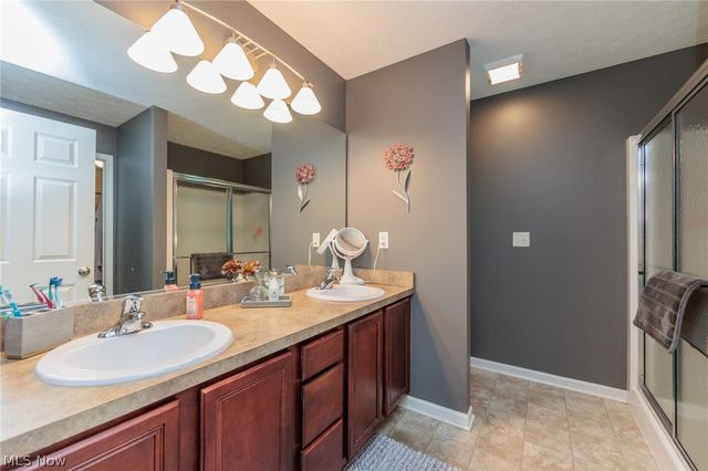 27078 Waterside Drive, Olmsted Twp, OH 44138