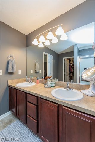 27078 Waterside Drive, Olmsted Twp, OH 44138
