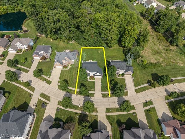 27078 Waterside Drive, Olmsted Twp, OH 44138