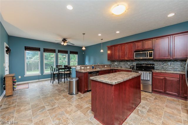 27078 Waterside Drive, Olmsted Twp, OH 44138