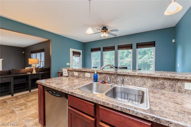 27078 Waterside Drive, Olmsted Twp, OH 44138