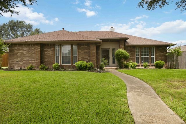 1403 BAKER, Cedar Hill, TX 75104