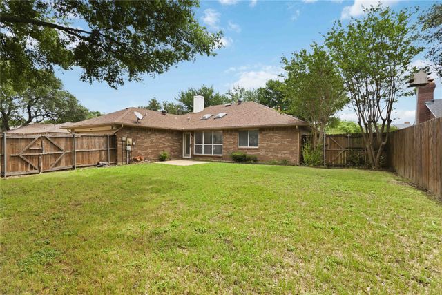 1403 BAKER, Cedar Hill, TX 75104