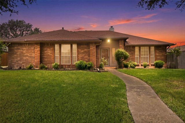 1403 BAKER, Cedar Hill, TX 75104