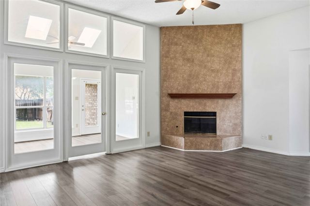 1403 BAKER, Cedar Hill, TX 75104