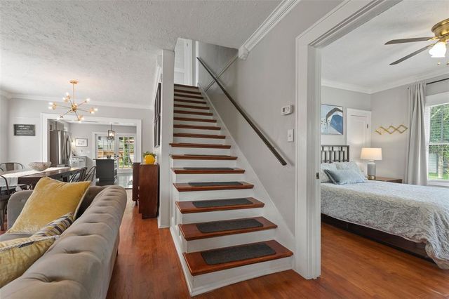 812 W RIVER HEIGHTS AVENUE, Tampa, FL 33603