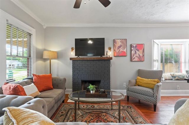 812 W RIVER HEIGHTS AVENUE, Tampa, FL 33603