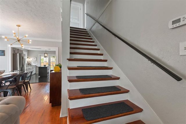 812 W RIVER HEIGHTS AVENUE, Tampa, FL 33603