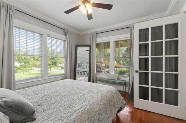 812 W RIVER HEIGHTS AVENUE, Tampa, FL 33603