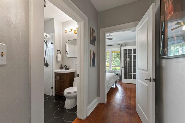 812 W RIVER HEIGHTS AVENUE, Tampa, FL 33603
