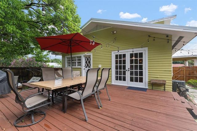 812 W RIVER HEIGHTS AVENUE, Tampa, FL 33603