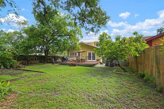 812 W RIVER HEIGHTS AVENUE, Tampa, FL 33603