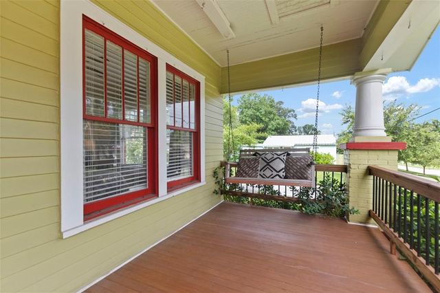 812 W RIVER HEIGHTS AVENUE, Tampa, FL 33603