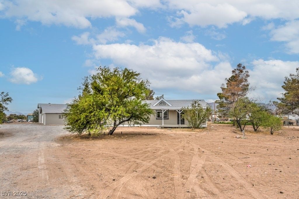 1181 Carson Street, Pahrump, NV 89048