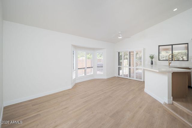 10846 N 11th Street, Phoenix, AZ 85020