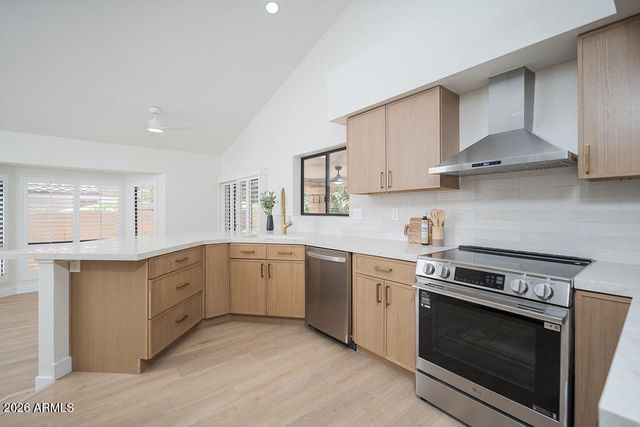 10846 N 11th Street, Phoenix, AZ 85020