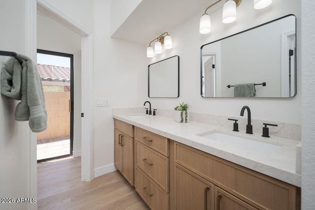 10846 N 11th Street, Phoenix, AZ 85020