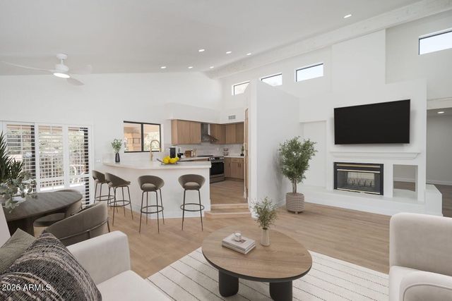 10846 N 11th Street, Phoenix, AZ 85020
