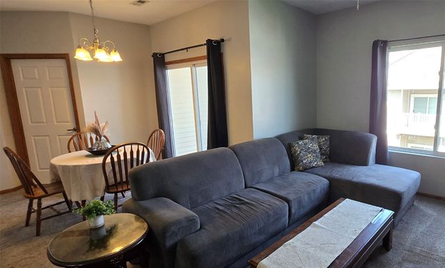 6030 Bremen Court 16, Johnston, IA 50131