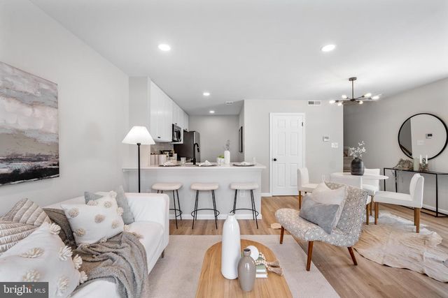 9935 FOREST VIEW, Montgomery Village, MD 20886