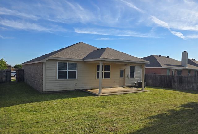 216 Meadow Ridge Drive, Anna, TX 75409