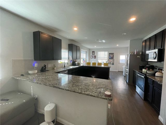 985 Marquis Drive, Bryan, TX 77803