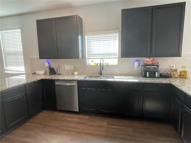 985 Marquis Drive, Bryan, TX 77803