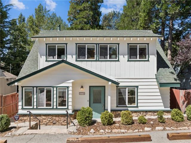 378 Oak Drive, Lake Arrowhead, CA 92352