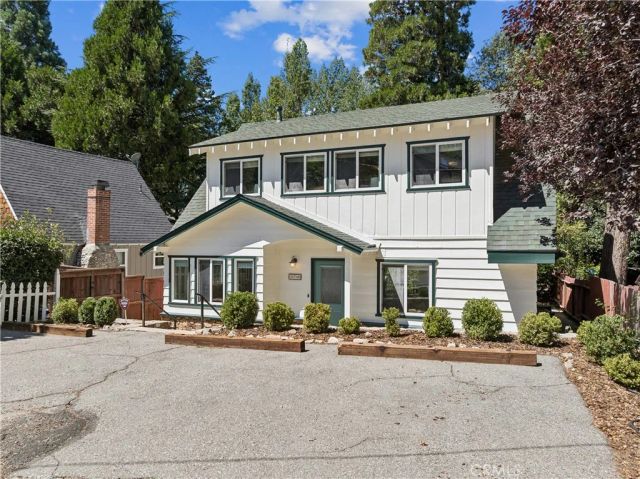 378 Oak Drive, Lake Arrowhead, CA 92352