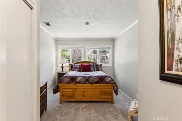 378 Oak Drive, Lake Arrowhead, CA 92352