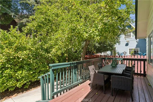 378 Oak Drive, Lake Arrowhead, CA 92352