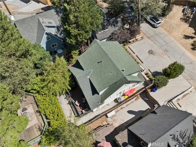 378 Oak Drive, Lake Arrowhead, CA 92352