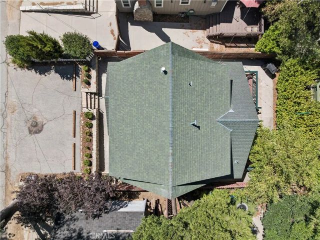 378 Oak Drive, Lake Arrowhead, CA 92352
