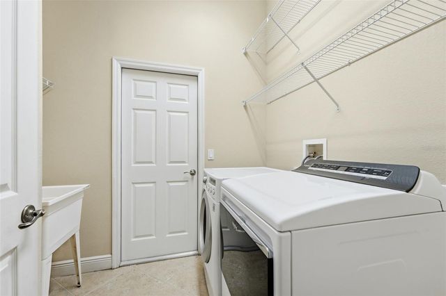 3894 SAFFLOWER TERRACE, Oviedo, FL 32766
