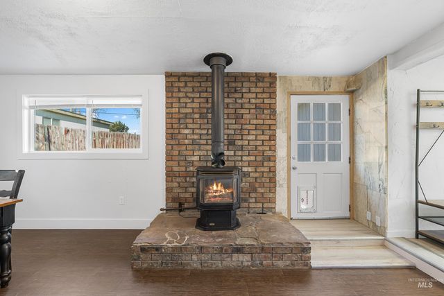 823 5th Ave N, Nampa, ID 83687