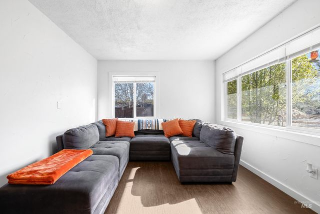 823 5th Ave N, Nampa, ID 83687