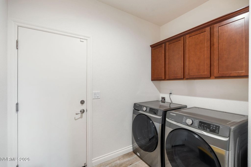 Image 16 of property listing at 18744 Marys River Court, Reno, NV 89508